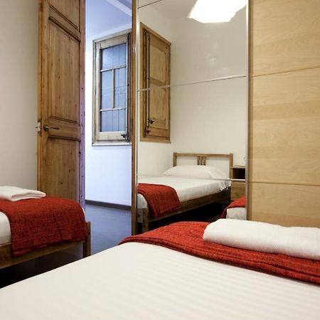 2-Bedroom Apartment For Families Барселона Экстерьер фото