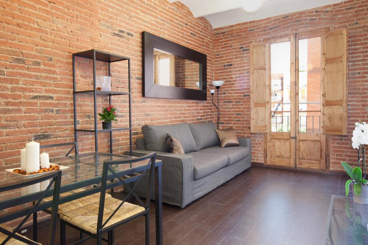 2-Bedroom Apartment For Families Барселона Экстерьер фото